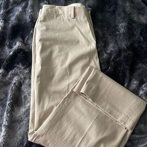 Eddie Bauer Mens 36, wrinkle resistant, classic fit, light khaki pants.